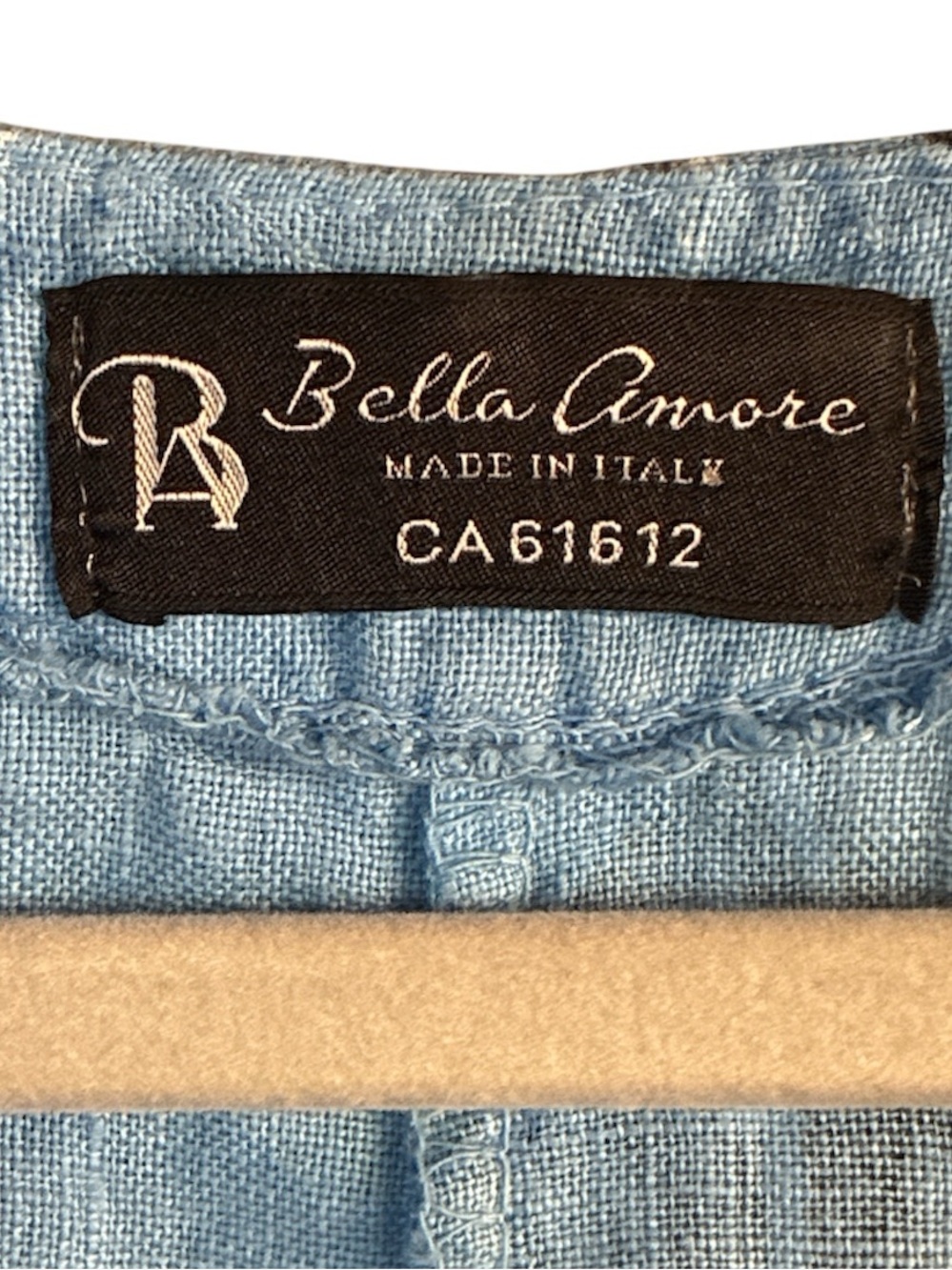 Bella Amore linen Blue Floral Button-Front Short Sleeve Blouse - Picture 3 of 7
